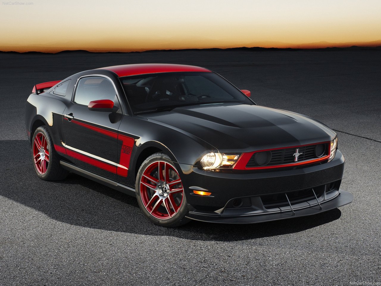 1285219341Ford-Mustang_Boss_302_Laguna_Seca_2012_1280x960_wallpaper_04