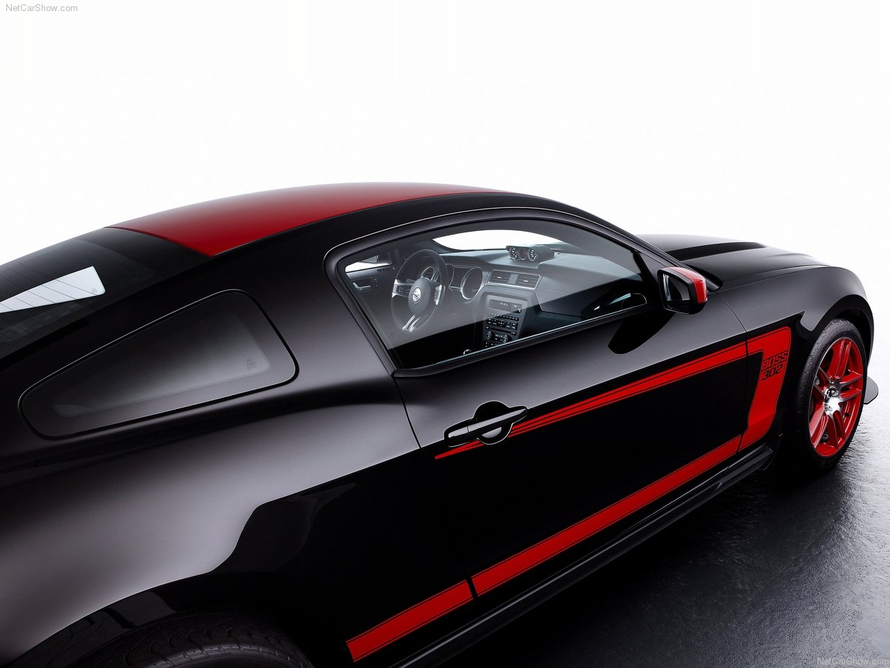 1285219341Ford-Mustang_Boss_302_Laguna_Seca_2012_1280x960_wallpaper_13