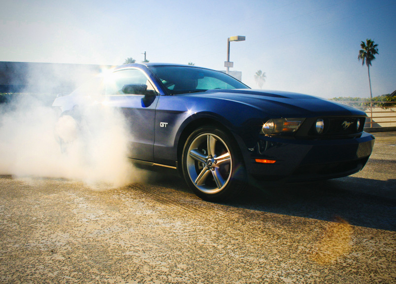 aeb07_2010_Ford_Mustang_GT