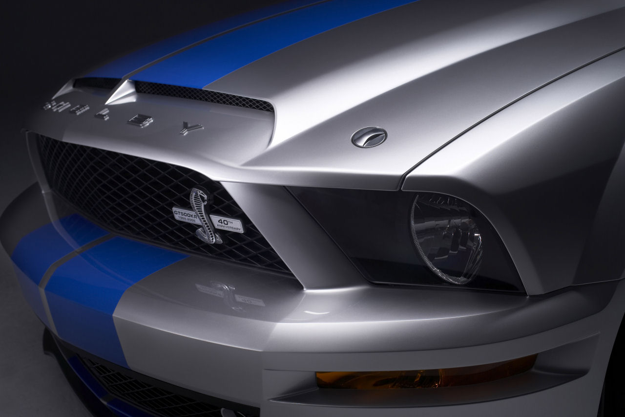 large-ford-shelby-mustang-cobra-gt500kr-inizio-produzione-01