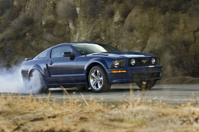 mustang-gt-cs
