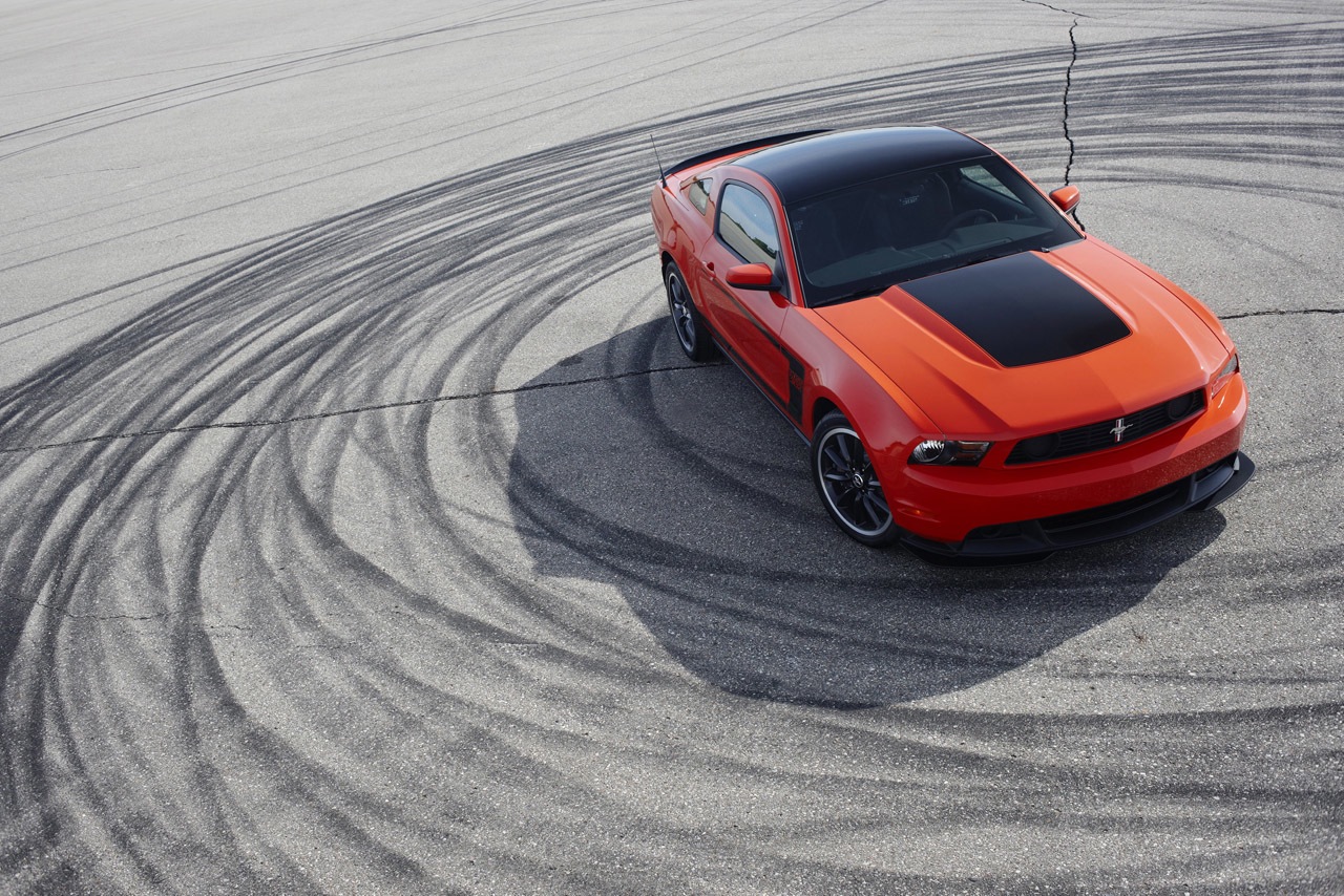 2012_ford_mustang_boss_302_images_007