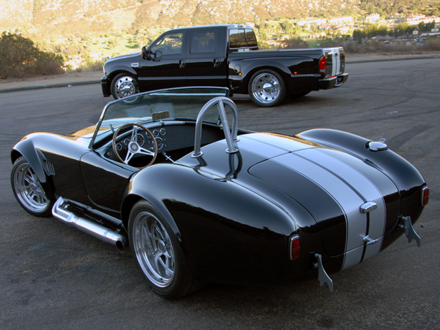 20070407-mmfs_070022_11_z+hulst_customs_ford_super_duty_pickup+cobra